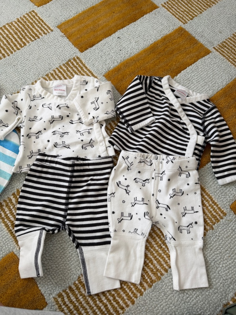 Bundle of 2 Hanna Andersson wiggle sets unicorn/b&w stripe size newborn